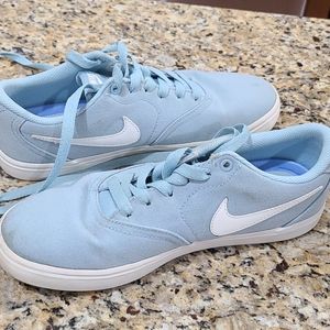Women's Sneakers